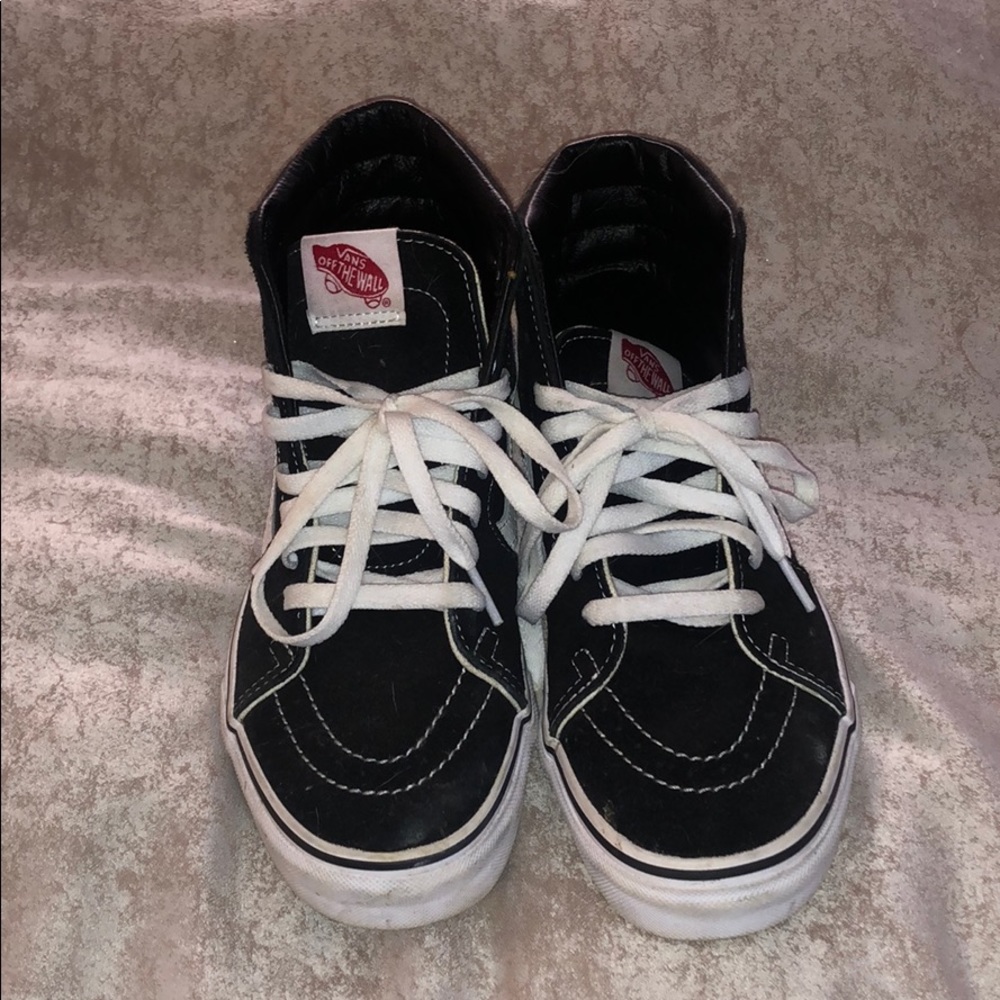 Women’s Vans Sk8 Hi Black Size 7W/5.5M